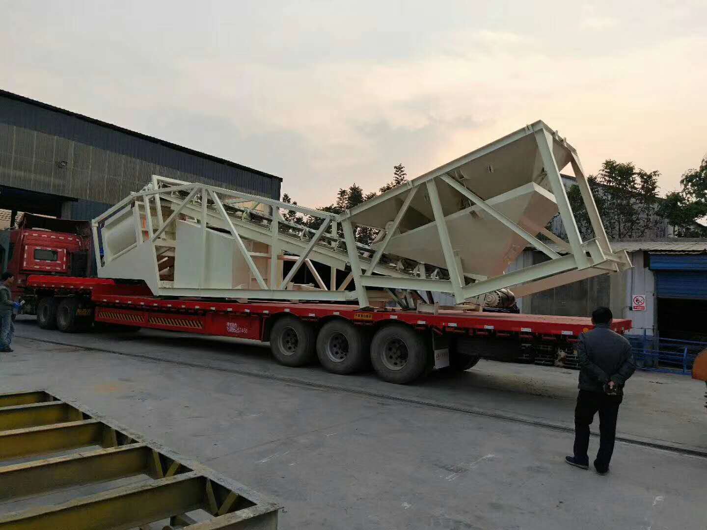 輝宏移動式攪拌站 輝宏移動式攪拌站